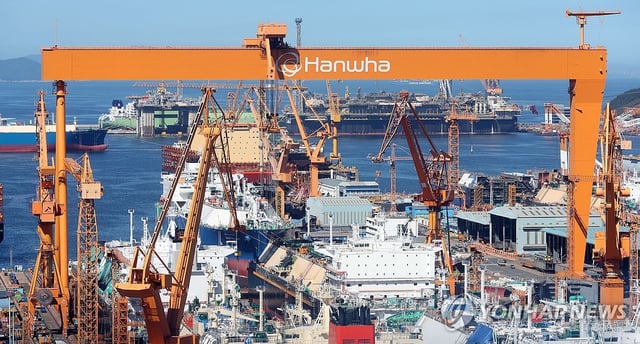 This photo, taken July 28, 2025, shows a shipyard of Hanwha Ocean Co. in Geoje, about 330 kilometers southeast of Seoul. (Yonhap)