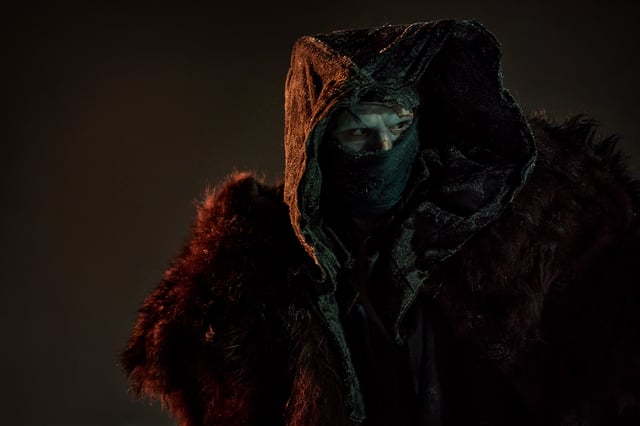 Frankenstein. Jacob Elordi as The Creature in Frankenstein . Cr. Ken Woroner/Netflix © 2025.