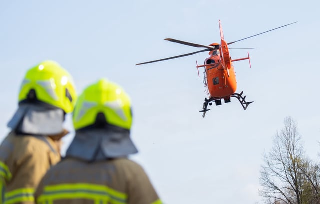 Ein Rettungshubschrauber war nach dem Unfall im Einsatz. (Symbolbild)