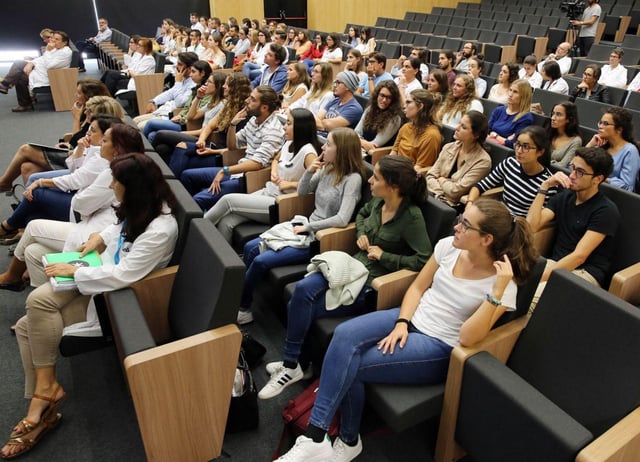 Acto de bienvenida a alumnos de sexto.