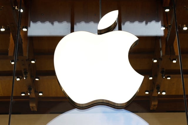 View of an Apple logo at an Apple store in Paris, France, April 23, 2025. REUTERS/Abdul Saboor/File Photo