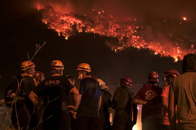 Insurers took almost $80 billion of losses from natural disasters worldwide, Munich Re said