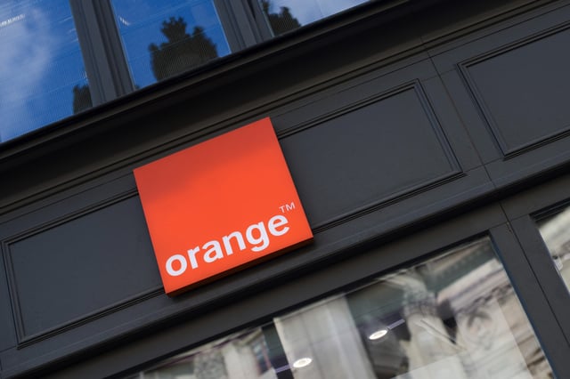 An Orange SA logo sits on display outside the Orange Paris Opera boutique mobile phone store in Paris, France, on Wednesday, July 29, 2020. (Image: Nathan Laine/Bloomberg via Getty Images