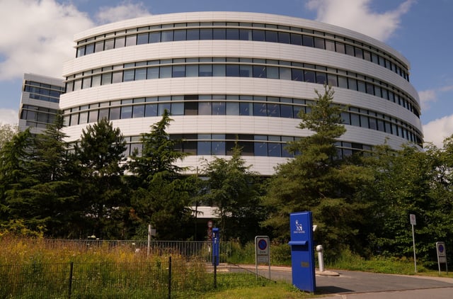 A view shows a Novo Nordisk sign outside their office in Bagsvaerd, on the outskirts of Copenhagen, Denmark, July 14, 2025. REUTERS/Tom Little/File Photo