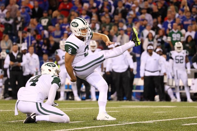 The Jets have brought back veteran kicker Nick Folk.