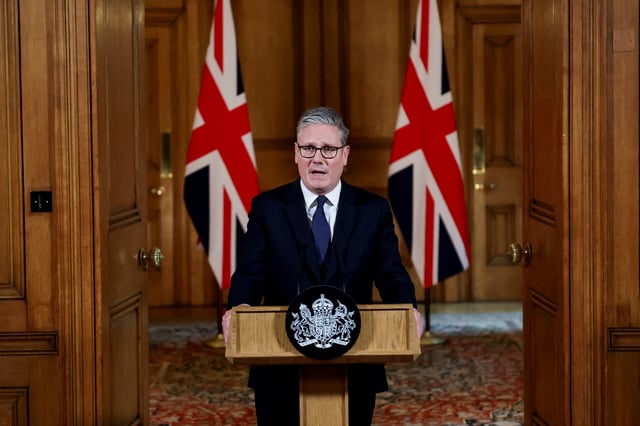 Britain's Prime Minister Keir Starmer delivers a statement inside No. 10 Downing Street on the day the cabinet was recalled to discuss the situation in Gaza, in London, Britain, July 29, 2025. REUTERS/Toby Melville/Pool