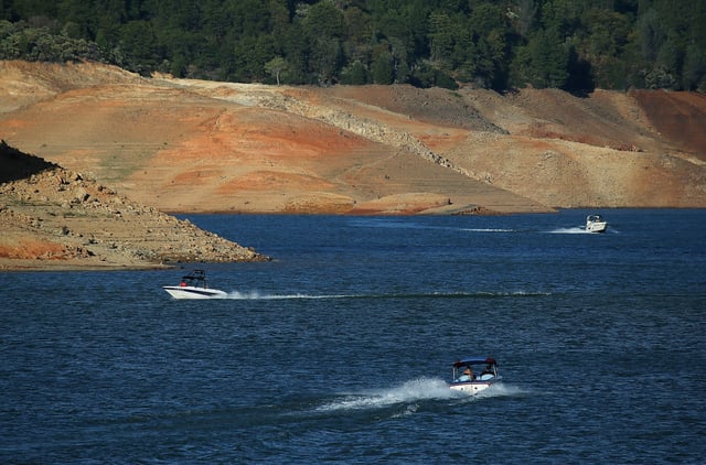 REDDING, CA – AUGUST 30: Low water levels are visible on the banks of Shasta Lake on August 30, 2014 in Redding, California. As the severe drought in California continues for a third straight year, water levels in the State’s lakes and reservoirs is reaching historic lows. Shasta Lake is currently near 30 percent of its total capacity, the lowest it has been since 1977. (Photo by Justin Sullivan/Getty Images)