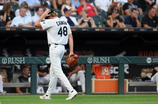 Chicago White Sox starting pitcher Jonathan Cannon (48) walks back to the dugout after the third inning against the Philadelphia Phillies at Rate Field in Chicago on July 29, 2025.  (Chris Sweda/Chicago Tribune)