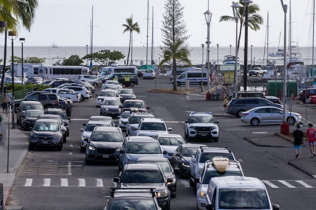 Queues of traffic as people try to leave Ala Way Harbor in Waikiki, Oahu as Hawaiians are told to get to safety