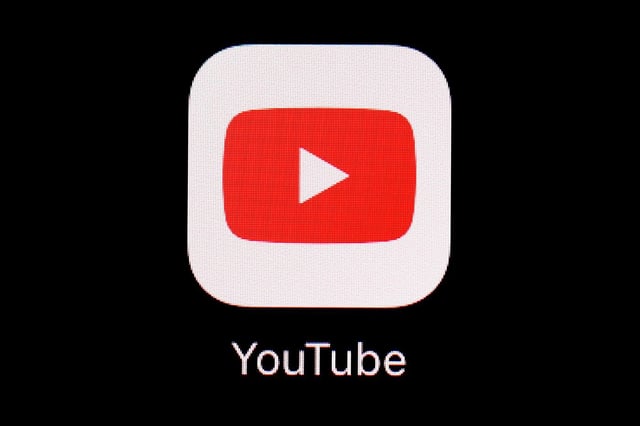 ARCHIVO - El logo de la app de YouTube, visto en un iPad, en Baltimore. (AP Foto/Patrick Semansky, archivo)