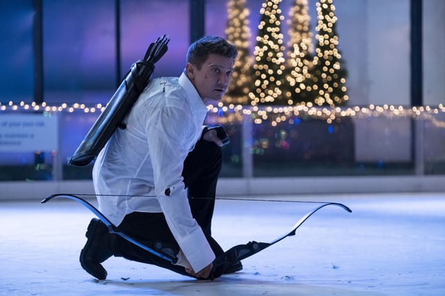 Jeremy-Renner-as-Marvel-Hawkeye