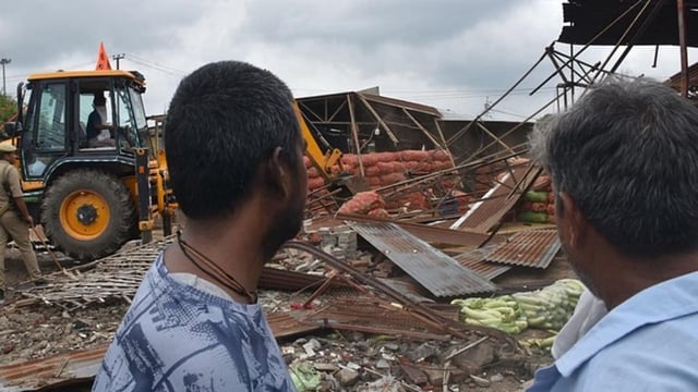 The anti-encroachment drive on the Mandi Samiti premises. (Sourced)