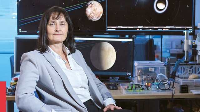 Michele Dougherty es la primera mujer en ocupar el cargo de Astrónoma Real del Reino Unido desde su creación en 1675.
