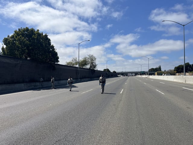 Authorities investigate a freeway shooting in San Leandro. (July 30, 2025)
