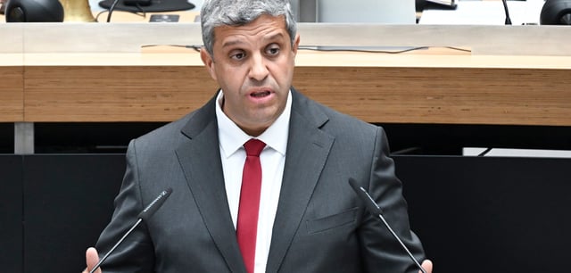 Raed Saleh spricht in der Plenarsitzung im Berliner Abgeordnetenhaus (Archivbild)