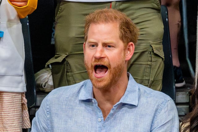 Prince Harry is said to be ‘desperate’ to reconcile with his family.