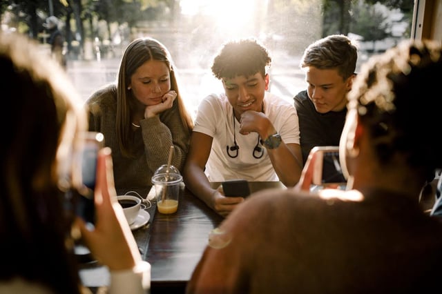More than two in five young people in Australia say they feel lonely.