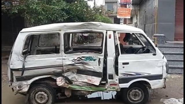 The mangled van after the accident that occurred on the Meerut-Karnal highway near the Kankerkheda police station area around 7am. (Sourced)