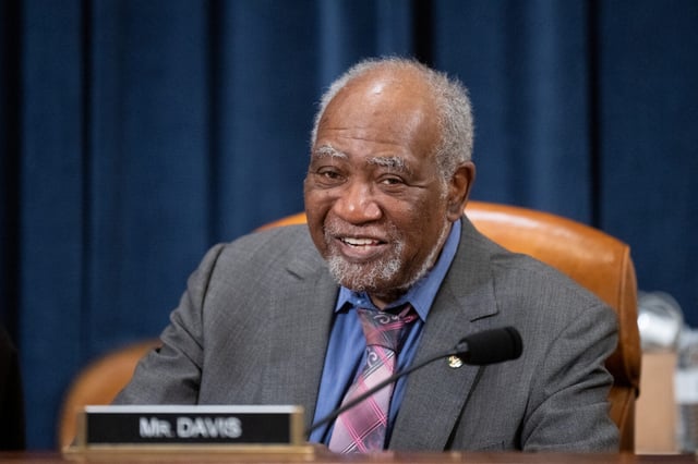 Illinois Rep. Danny K. Davis is announcing Thursday that he will not seek another term.