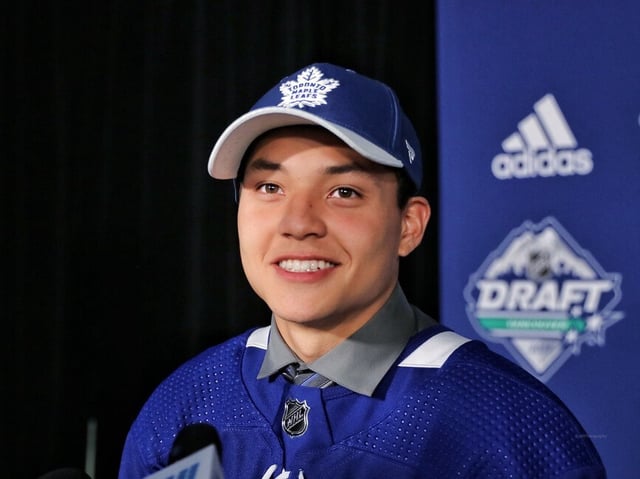 Nicholas Robertson, Toronto Maple Leafs, 2019 NHL Draft (Amy Irvin / The Hockey Writers)