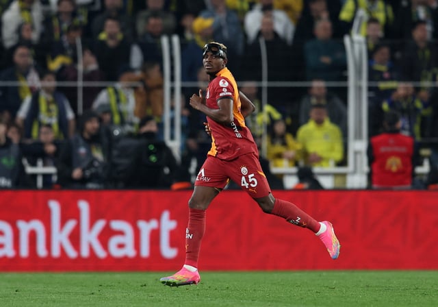 Soccer Football - Turkish Cup - Quarter Final - Fenerbahce v Galatasaray - Sukru Saracoglu, Istanbul, Turkey - April 2, 2025 Galatasaray's Victor Osimhen celebrates scoring their first goal REUTERS/Umit Bektas/File Photo