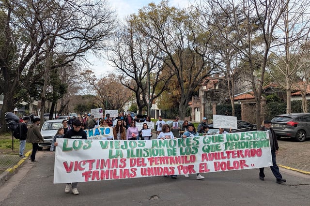 Movilización de los familiares de las víctimas del fentanilo en La Plata