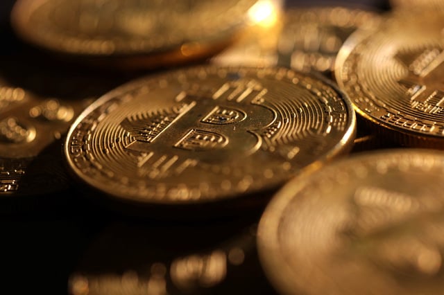 Representations of cryptocurrency Bitcoin are seen in this illustration taken November 25, 2024. REUTERS/Dado Ruvic/Illustration/File Photo