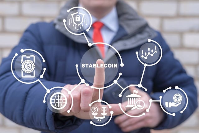 Many local, mainland Chinese, regional and global players have expressed interest in applying for stablecoin licences. Photo: Shutterstock