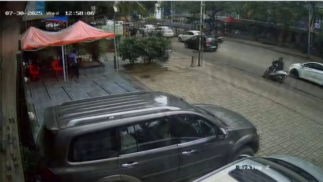 Pune Elderly Man Falls Off Scooter Due to Pothole