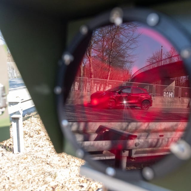 Blitzeraktion auf A9 bei Berg - fast 350 Verstöße