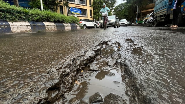 According to police officials, the elderly man fell off his scooter allegedly due to a pothole.
