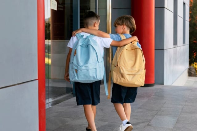 Agosto marca el regreso a las aulas para miles de estudiantes en Illinois