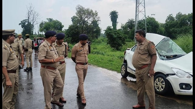 Traffic remained affected on GT Road for some time, but it was cleared after the damaged car was removed from the spot. (Sourced)