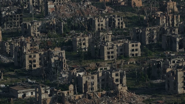 The Ukrainian city of Chasiv Yar was destroyed by Russian bombing