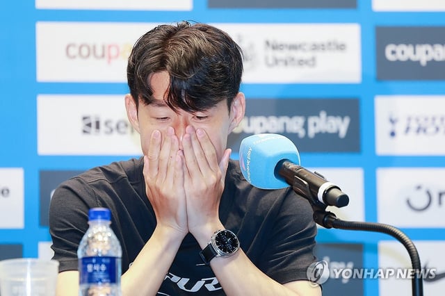 Son Heung-min of Tottenham Hotspur reacts to a question during a press conference in Seoul on Aug. 2, 2025, the eve of his club's preseason match against Newcastle United in Seoul. Son announced at the onset of the presser that he will leave Tottenham this summer after 10 years with the Premier League club. (Yonhap)