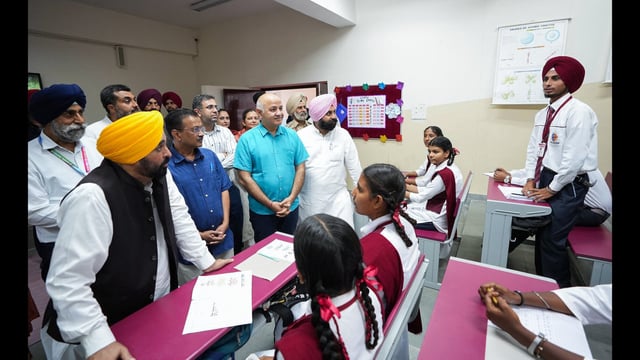 Punjab CM Bhagwant Mann, AAP national convener Arvind Kejriwal, party leader Manish Sisodia interact with school students at a government in Fazilka on Friday. (Photo: X)