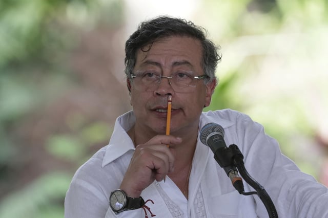 El presidente Petro considera que Uribe es responsable de su propia condena