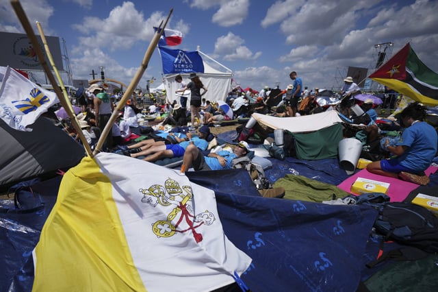 Young people participate in the Youths Jubilee at the Tor Vergata field in Rome, Saturday, Aug. 2, 2025. (AP Photo/Andrew Medichini)