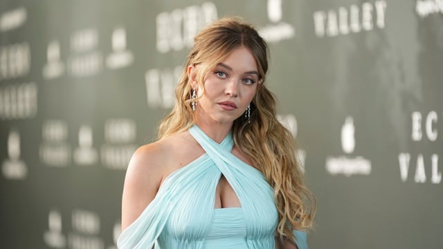 Sydney Sweeney, facing criticism for her American Eagle ad, quietly returned to social media with a flower post. 
