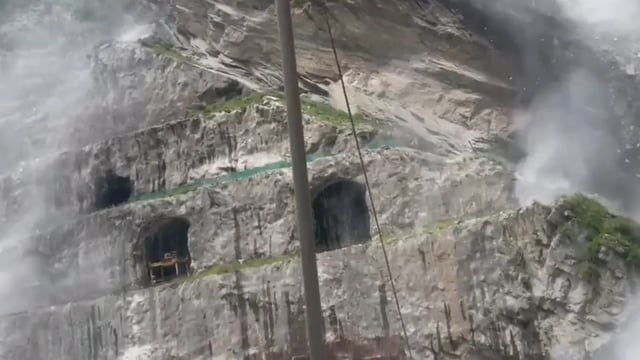 Landslide strikes the Vishnugad‑Pipalkoti hydropower project (VPHEP) site on the Alaknanda River in Helang, Chamoli district, Uttarakhand, at 09:00 LT on August 2. Image credit: All India Radio News