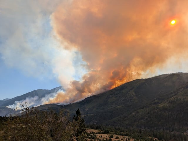 The Cantilever Bar wildfire burning south of Lytton, B.C. is seen in this handout image on Wednesday, July 30, 2025. THE CANADIAN PRESS/Handout - BC Wildfire Service (Mandatory Credit)