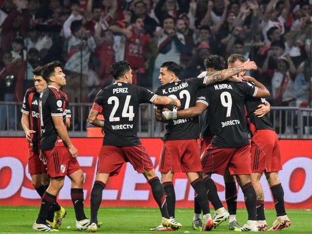 River goleó a San Martín de Tucumán por 3 a 0 y se metió en la tercera ronda de la Copa Argentina 2025