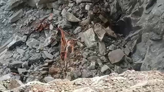 Several construction workers were trapped under the debris after the quarry collapse. (Image for representation)