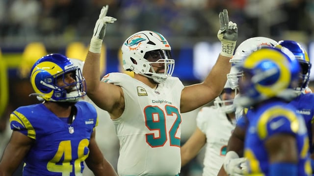 Nov 11, 2024; Inglewood, California, USA; Miami Dolphins defensive tackle Zach Sieler (92) celebrates in the second half against the Los Angeles Rams at SoFi Stadium. Mandatory Credit: Kirby Lee-Imagn Images