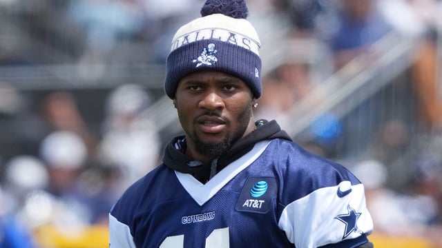 Jul 26, 2025; Oxnard, CA, USA; Dallas Cowboys defensive end Micah Parsons (11) at training camp at the River Ridge Fields. Mandatory Credit: Kirby Lee-Imagn Images