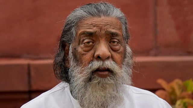 The 81-year-old tribal leader died at a private hospital in Delhi, marking the end of a political era.