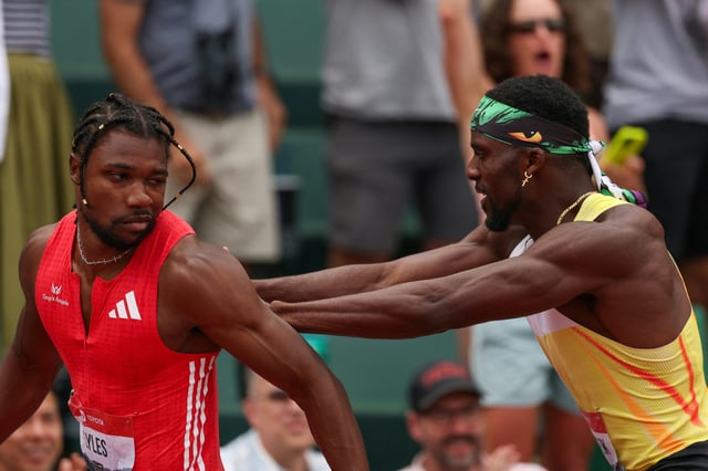 Schubser inklusive: Noah Lyles (l.) vs. Kenny Bednarek