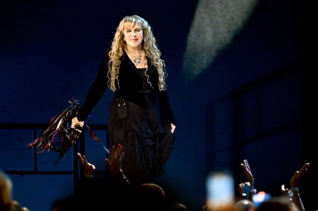 INGLEWOOD, CALIFORNIA - JANUARY 30: Stevie Nicks performs onstage during the FIREAID Benefit Concert for California Fire Relief at The Kia Forum on January 30, 2025 in Inglewood, California.  (Photo by Scott Dudelson/Getty Images for FIREAID)