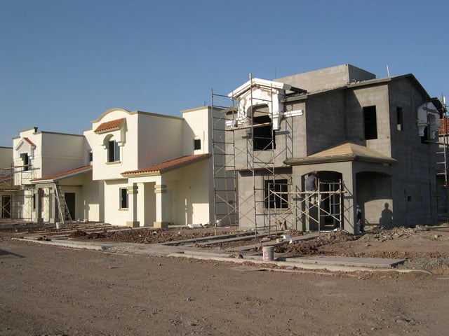 El precio de la vivienda en Sonora registró un aumento en 2025 en comparación con el año anterior, afectando al mercado inmobiliario local. FOTO: BANCO DIGITAL