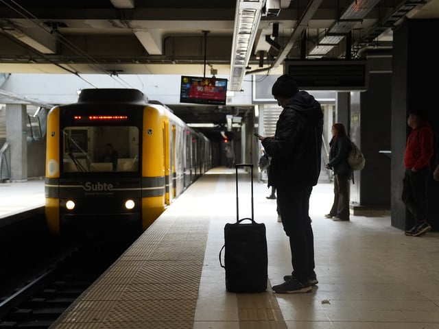Paro en los subtes de la ciudad Buenos Aires. Constitución. 04.08.2025 Foto Maxi Failla - FTP CLARIN _MAX8622.jpg Z